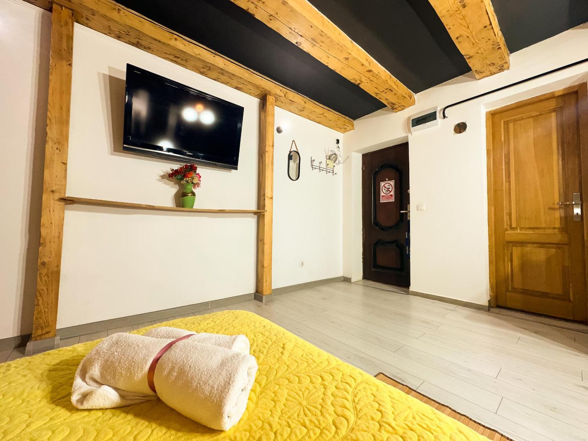 Venus Central Lux Studio Craiova Kültér fotó