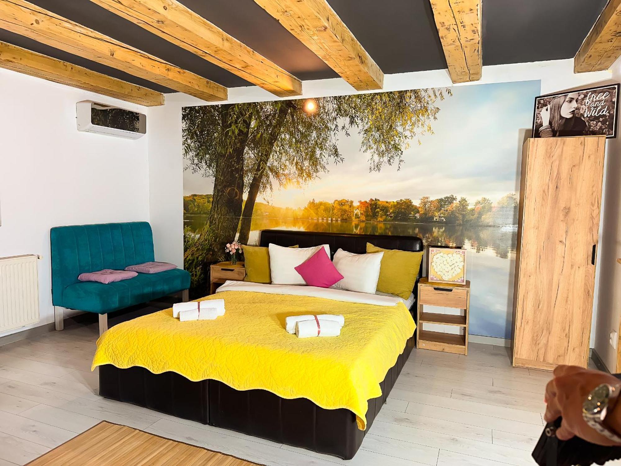 Venus Central Lux Studio Craiova Kültér fotó